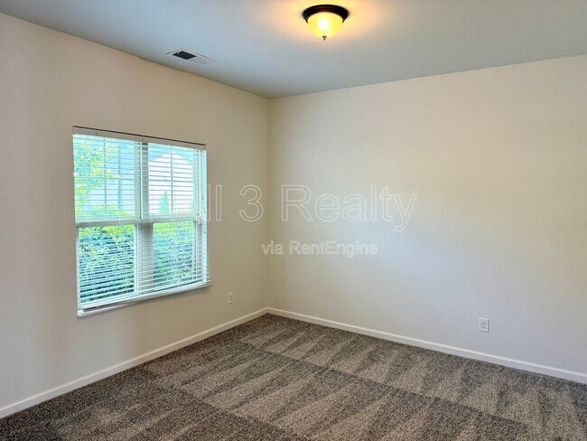 Building Photo - 6107 Heisler St