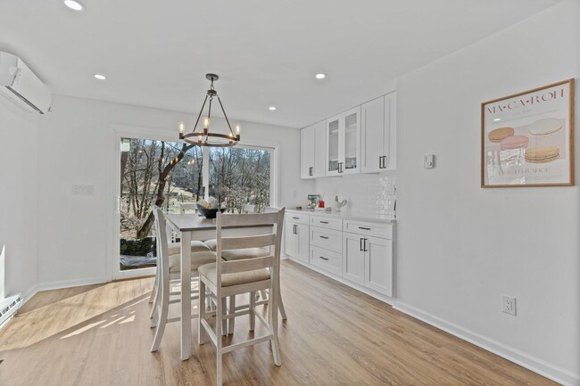 Building Photo - 200 Chestnut Ridge Rd