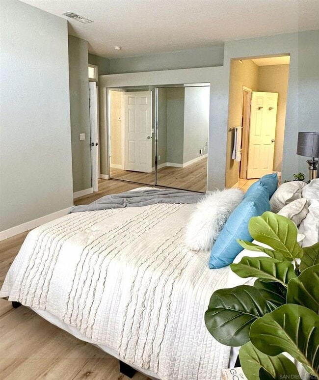 Building Photo - Beautiful 2 Bed, 2 Bath Sabre Springs Townhome with 1 Car Garage