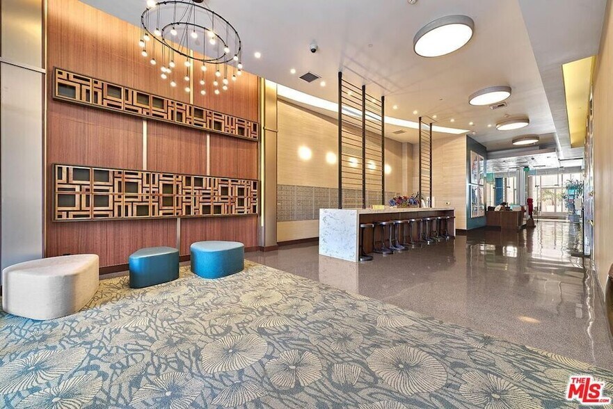 Building Photo - 3810 Wilshire Blvd