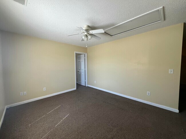 Building Photo - 1464 Ruger Dr