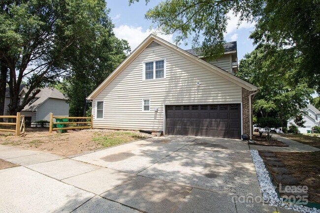 Building Photo - 14401 Widgeon Ct