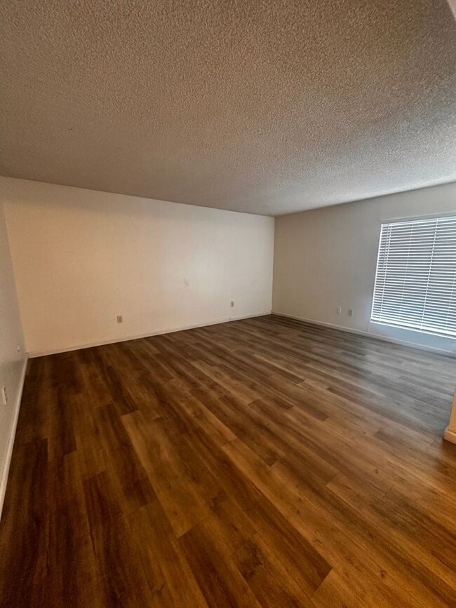 Building Photo - 2200 Cedro Ct