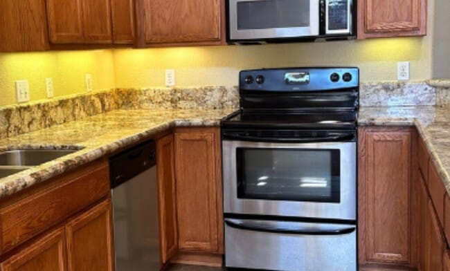 Building Photo - 8414 Vista Verde Cir