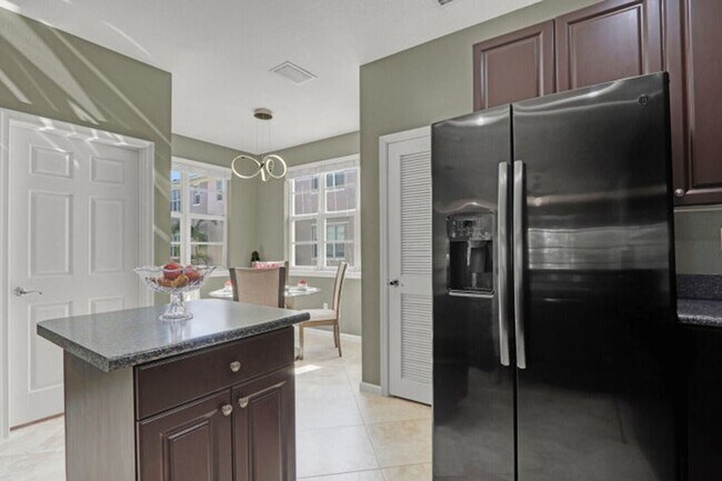 Building Photo - 136 Regions Way