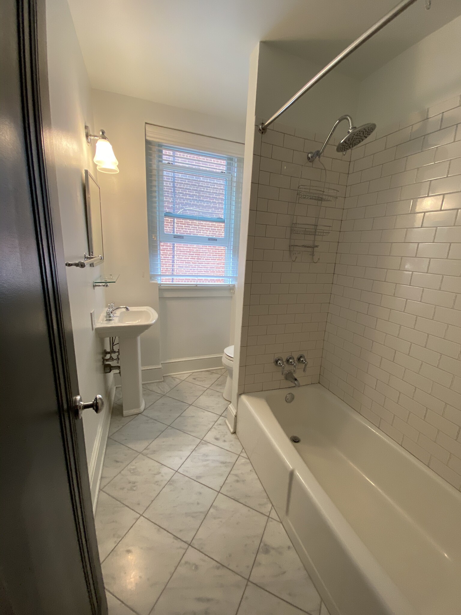 Bath - 2410 20th St NW