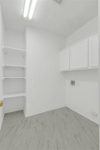 Building Photo - 1404 Sassafras Dr
