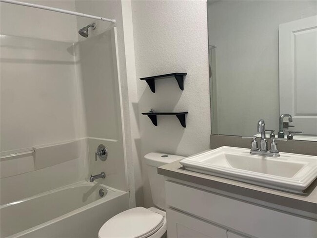 Building Photo - 1230 NW 208th St