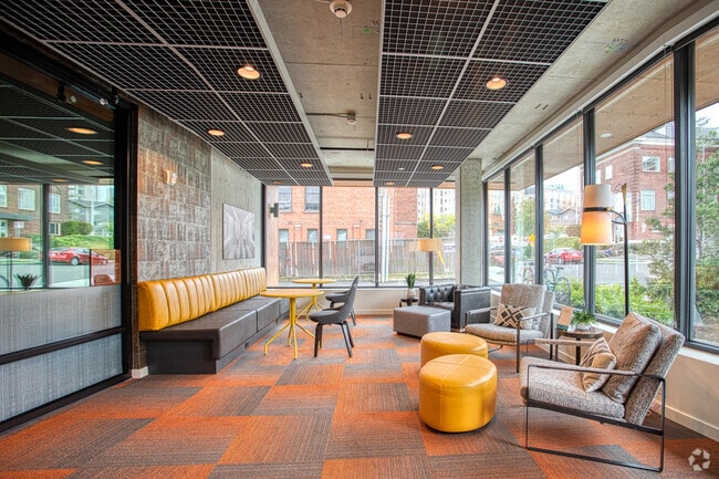 Primary Photo - Metro Line Flats