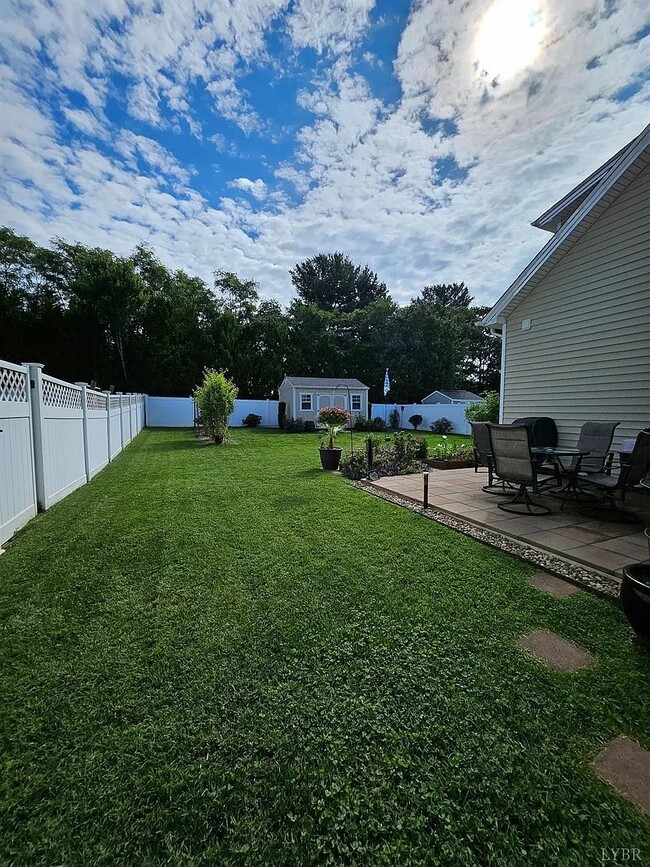 Building Photo - 509 Capstone Dr