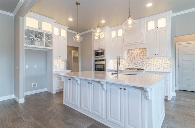 Building Photo - 3140 Drake Crest Dr