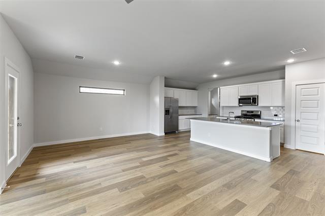 Building Photo - 905 Honeydew Ln