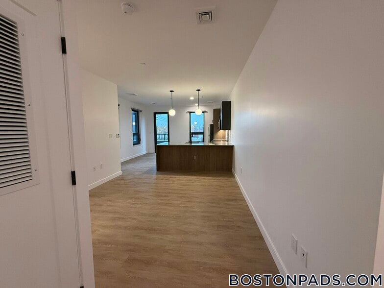 Building Photo - 199 Gardner St