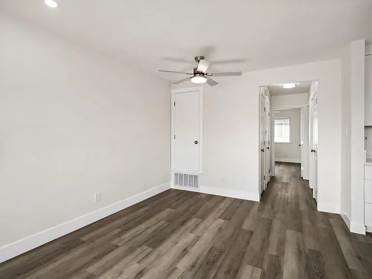 Building Photo - 287 Sharp Cir