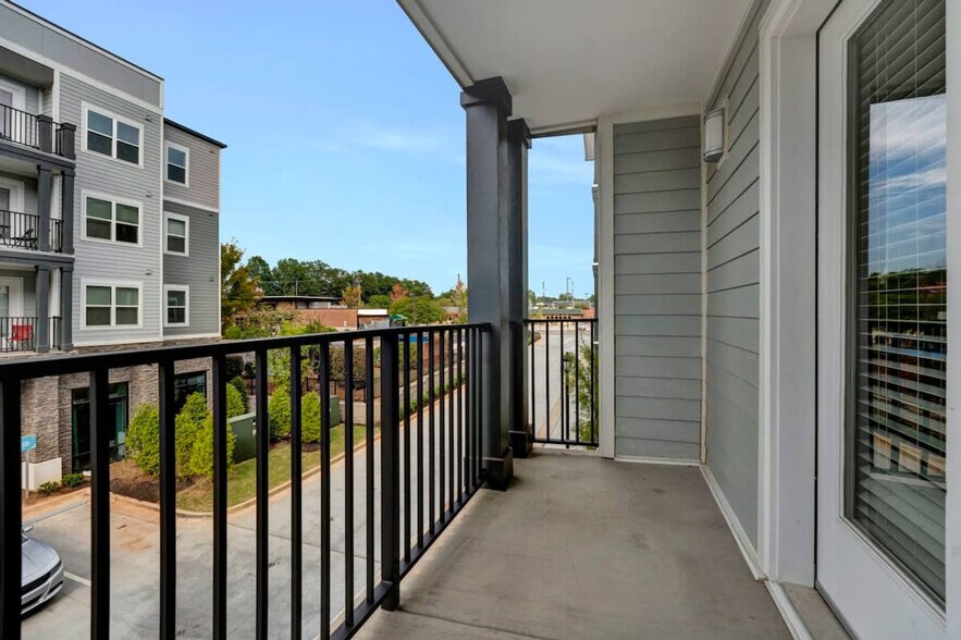 Building Photo - 894 Tiger Blvd