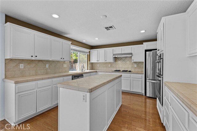 Building Photo - 16636 China Berry Ct
