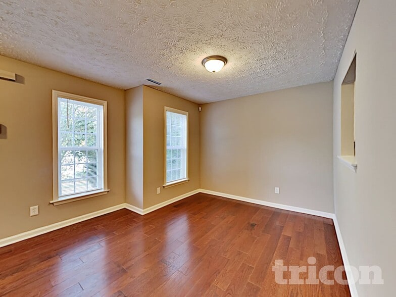 Building Photo - 3328 Neptune Dr