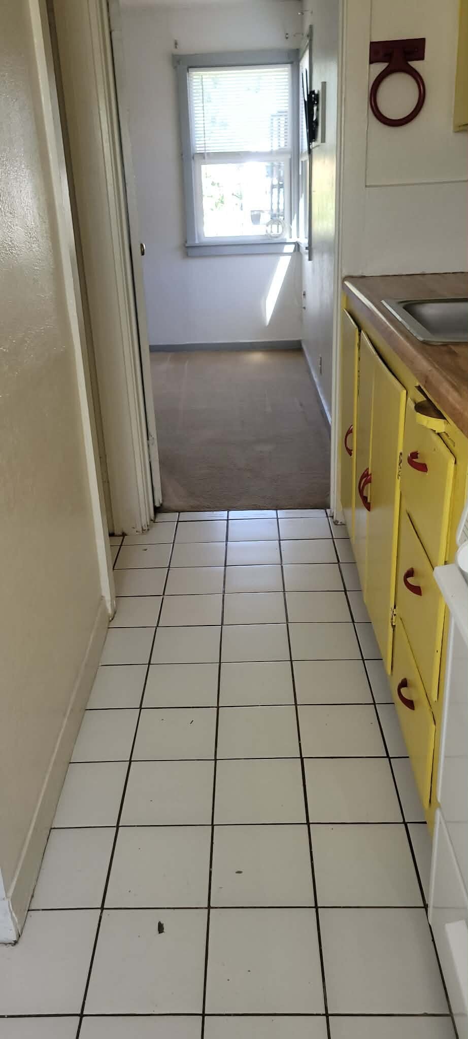 Building Photo - 816 W Marlette St