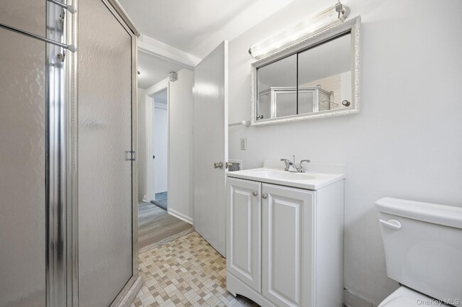 Building Photo - 291 Boulevard