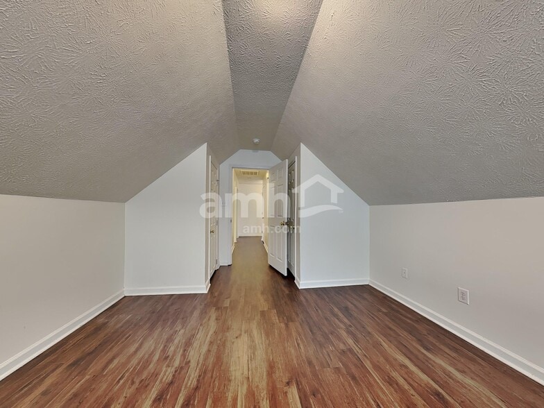 Building Photo - 7146 Mountain Mist Ln