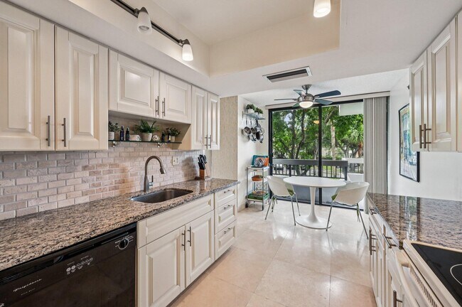Building Photo - 23200 Camino Del Mar