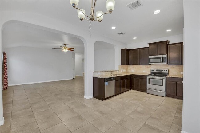 Building Photo - 18321 Cumberland Gap St