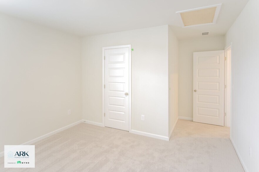 Building Photo - 1145 Joywood Dr
