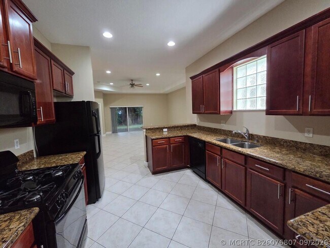 Building Photo - 4409 Coquina Winds Way