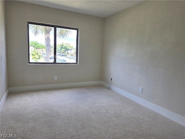 Building Photo - 1608 Park Meadows Dr