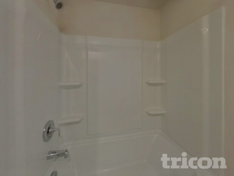 Building Photo - 112 Fennec Dr