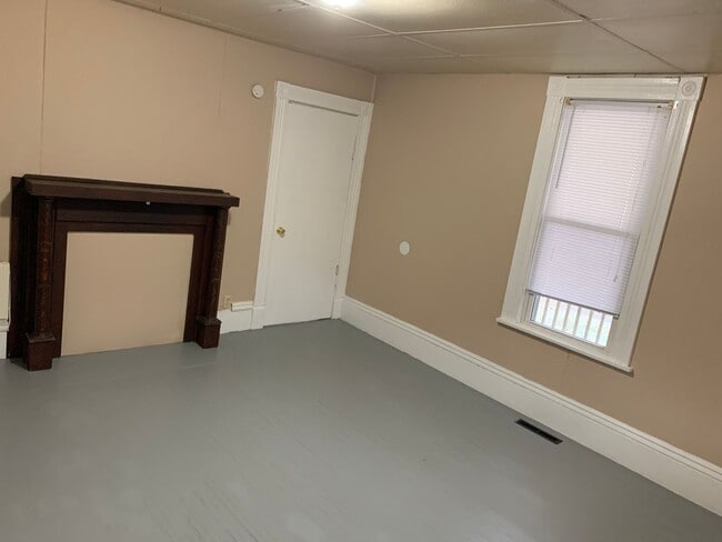 Building Photo - 1625 Latrobe St