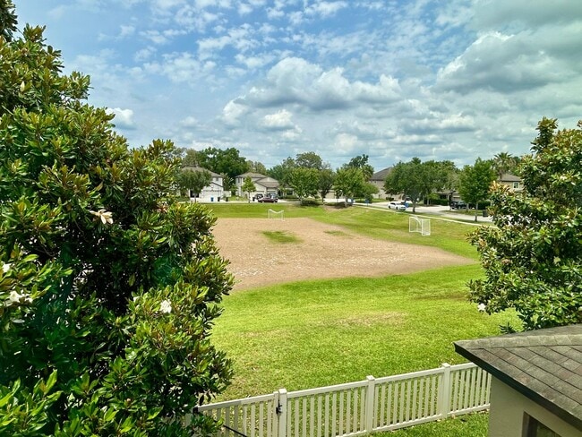 Building Photo - 4Bdrm 3Bath Spacious Home located in Misty...