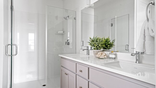 Building Photo - 2806 Chattleton Ln