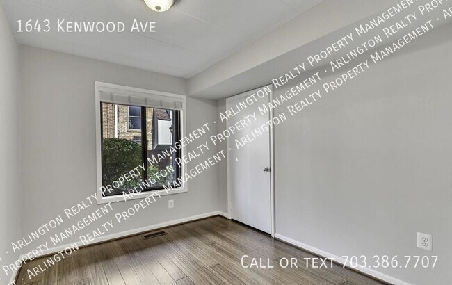 Building Photo - 1643 Kenwood Ave
