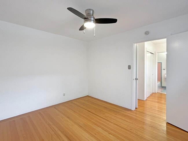 Building Photo - 1300 Hoover St