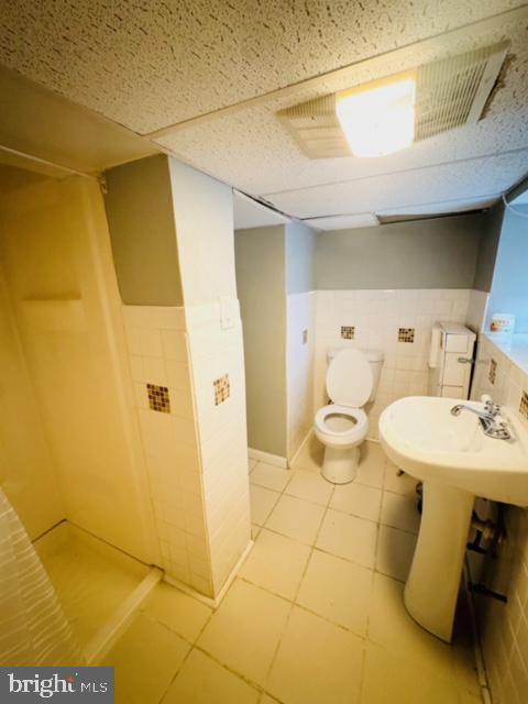 Building Photo - 2949 Weikel St