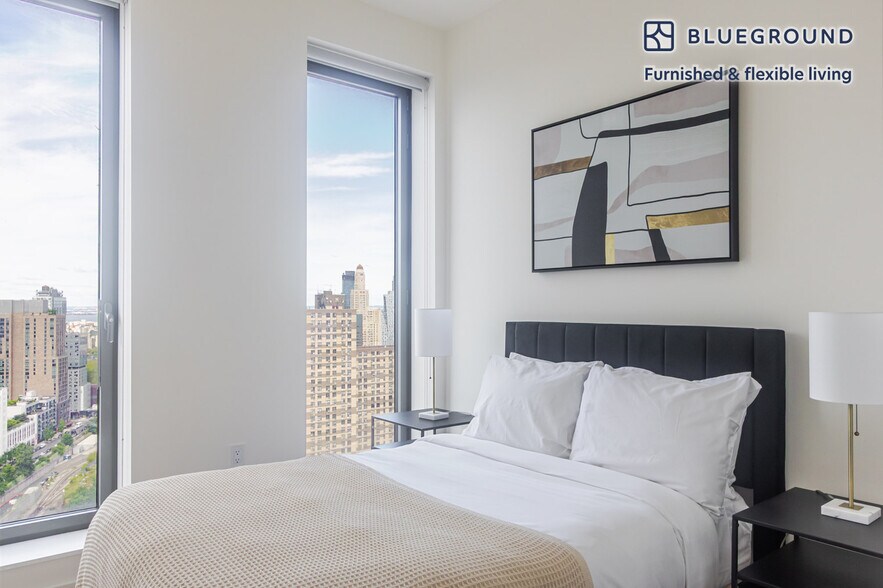 Building Photo - 545 Vanderbilt Ave