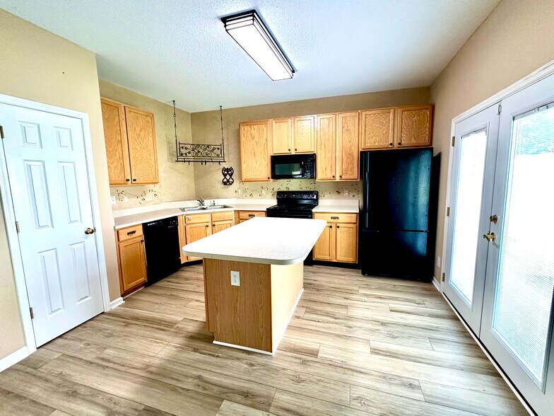 Building Photo - 3129 Summerfield Ridge Ln