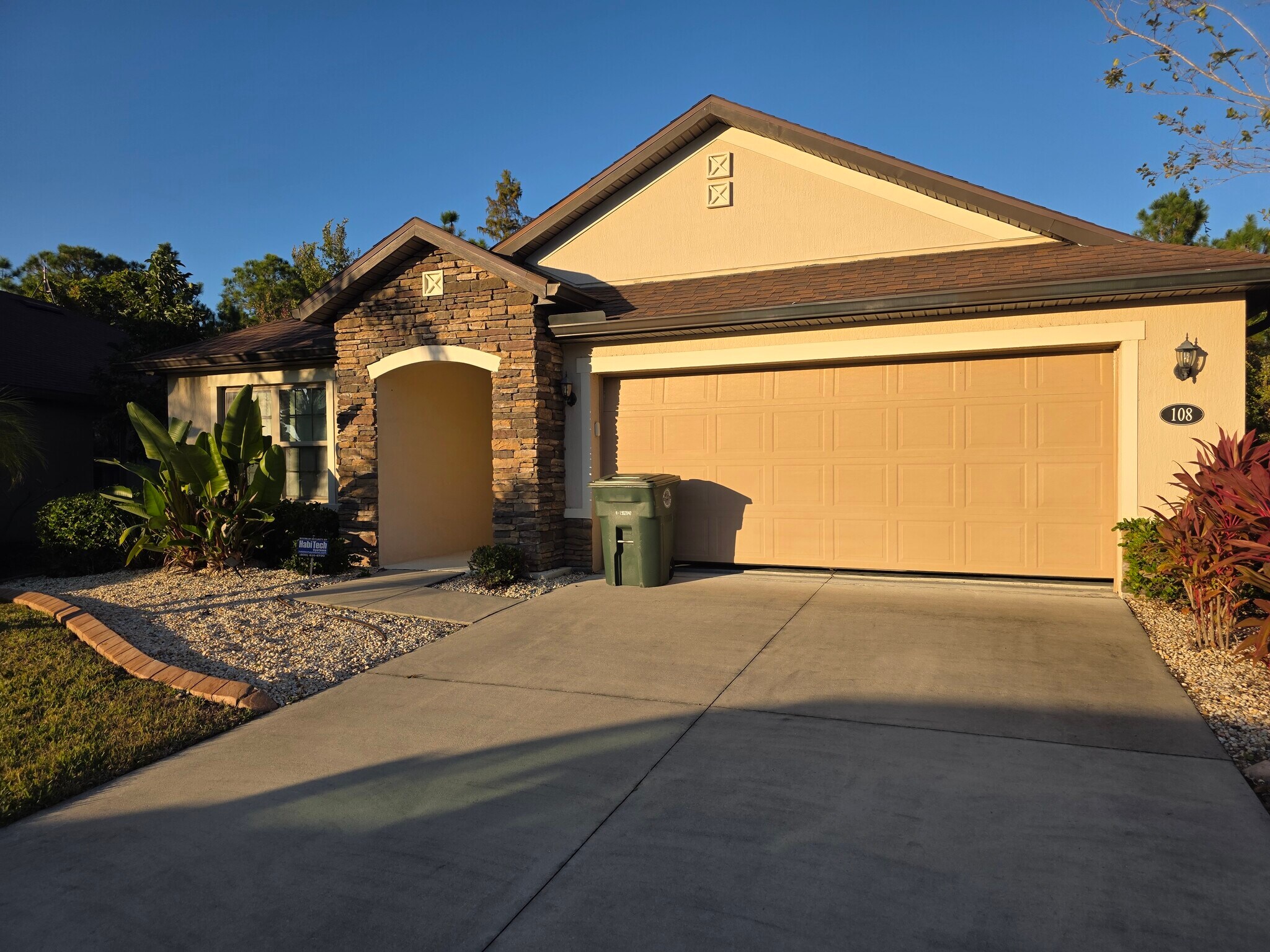 Building Photo - 108 San Mardeen Ct