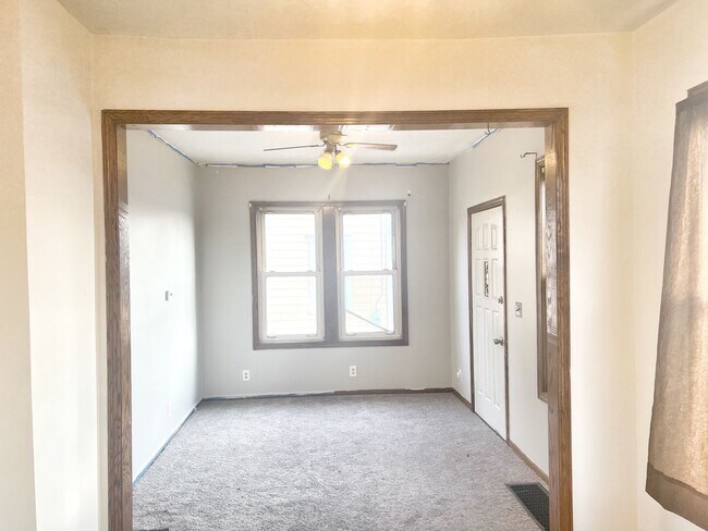Building Photo - 1724 Harmont Ave NE