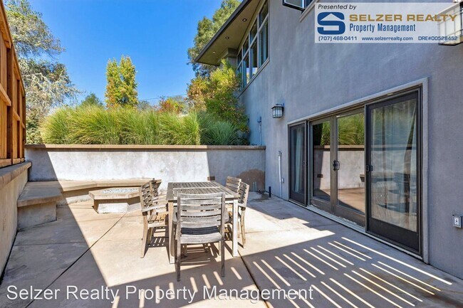 Building Photo - 3 br, 2.5 bath House - 805 Isola Way