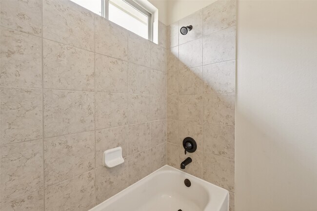 Building Photo - 28423 Tall Juniper Hill Dr