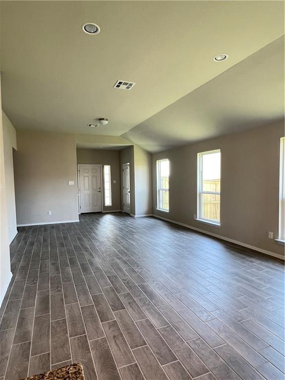 Building Photo - 208 Rollingwood Dr