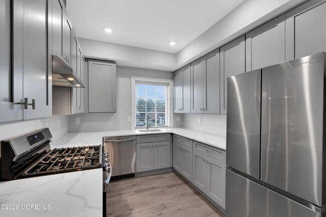 Building Photo - 245 Parker Ave