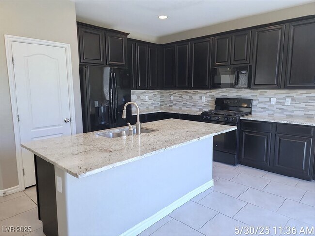 Building Photo - 12212 Loggeta Way