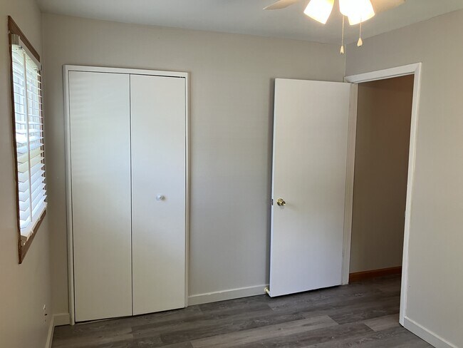 Building Photo - 601 Ridgewood Ct