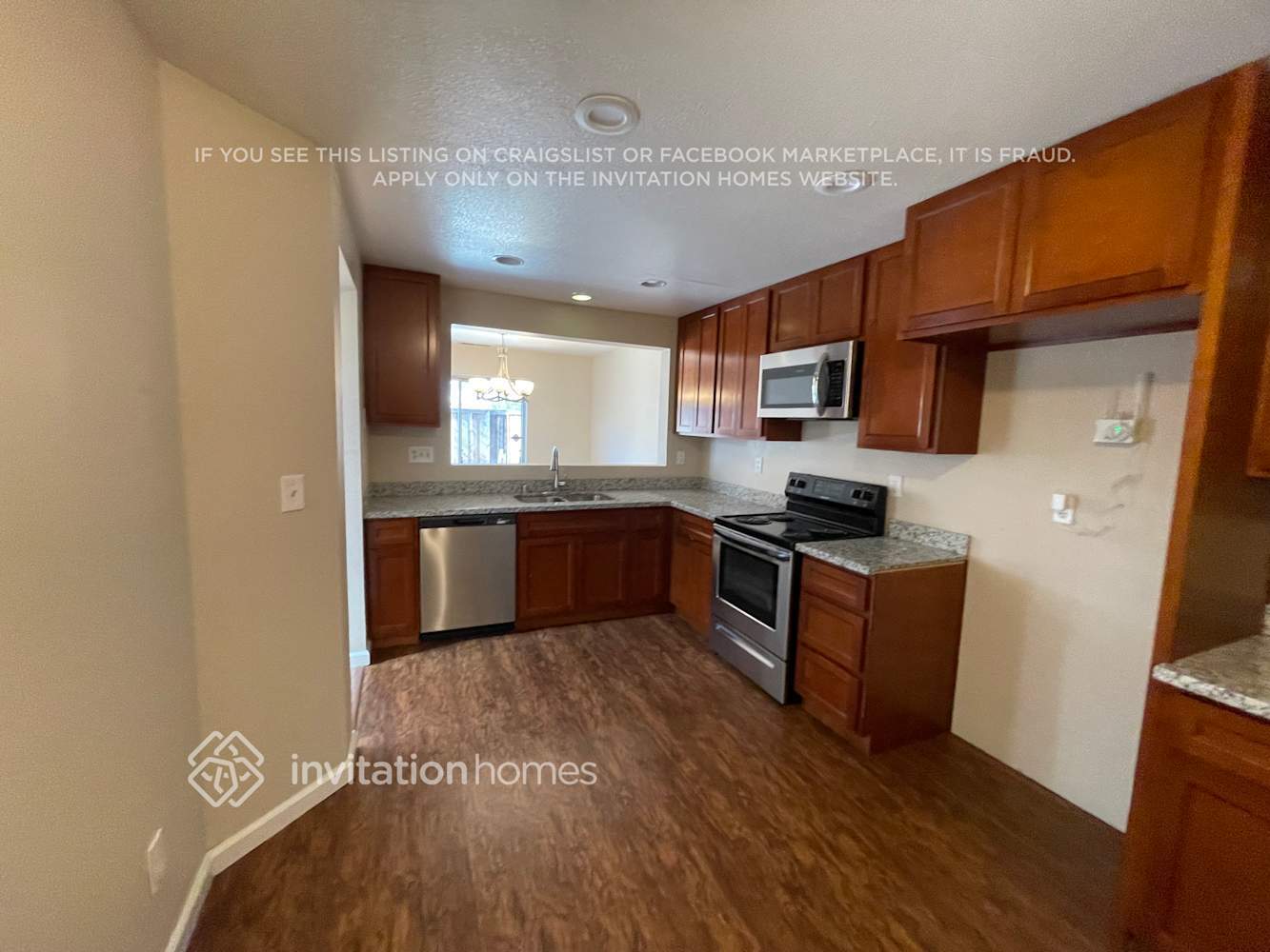 Building Photo - 1802 Gardenia Ct
