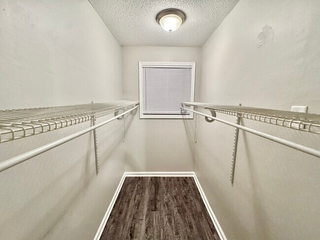 Building Photo - 4036 Navaho Ave