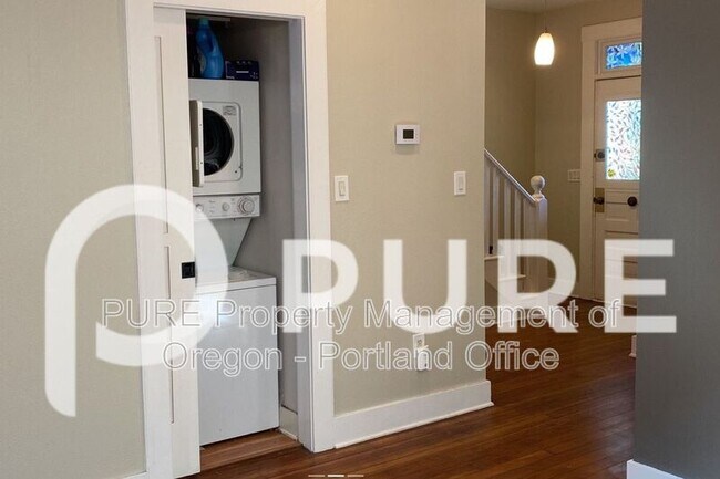 Building Photo - 22 S Meade St