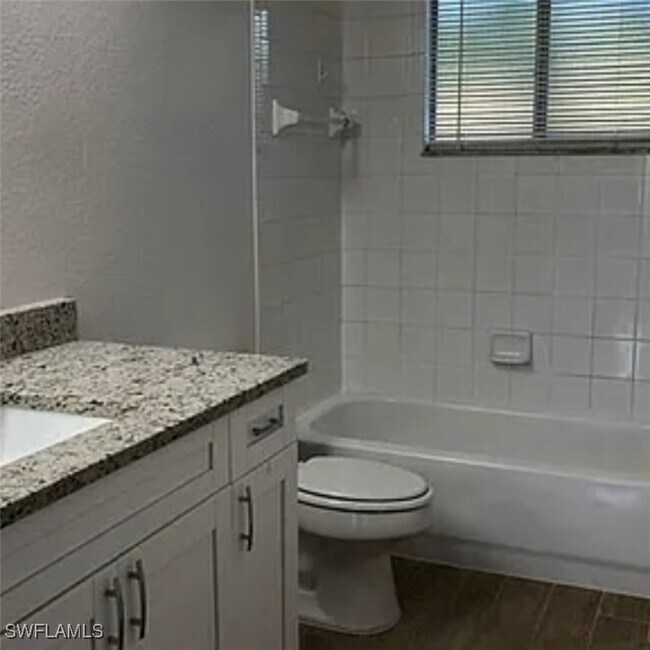 Building Photo - 8304 Key Royal Cir